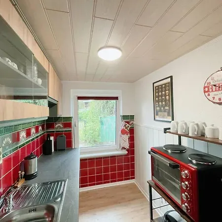 Bungalow Am Kummerower See Meesinger בית נופש Meesiger