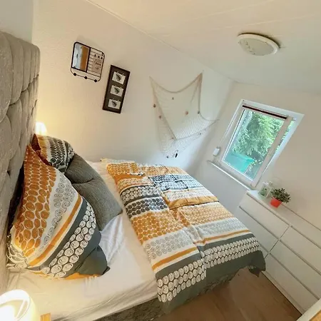 Bungalow Am Kummerower See Meesinger בית נופש