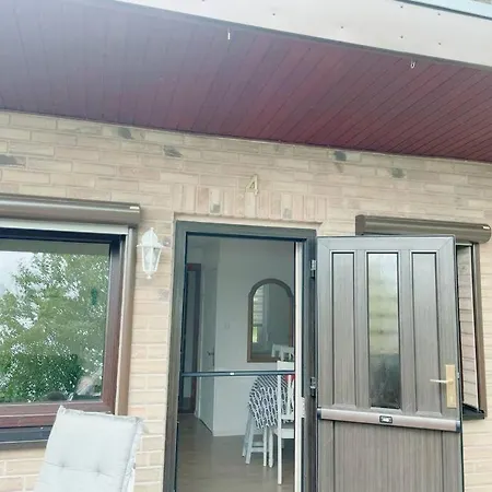Bungalow Am Kummerower See Meesinger בית נופש *